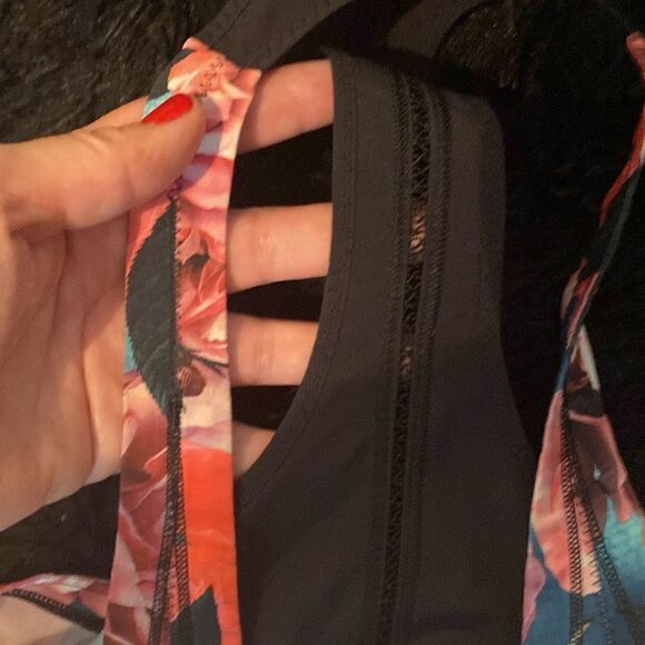 EUC Lululemon Secret Garden Hot Pink Floral Floral Tank - Picture 4 of 7